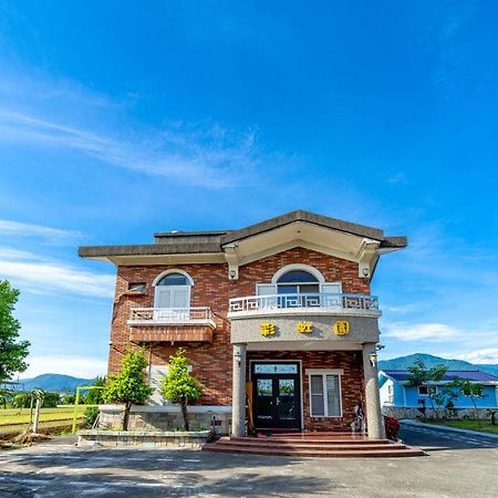 Rainbow Garden B&B Dongshan  Exterior photo
